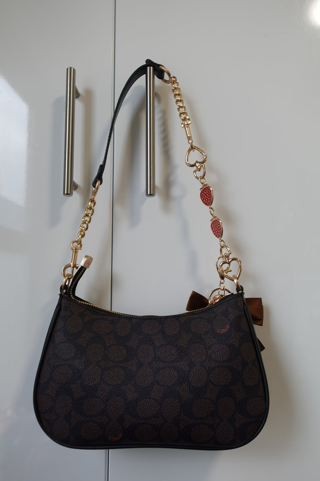 Brown Teri with bow + extender