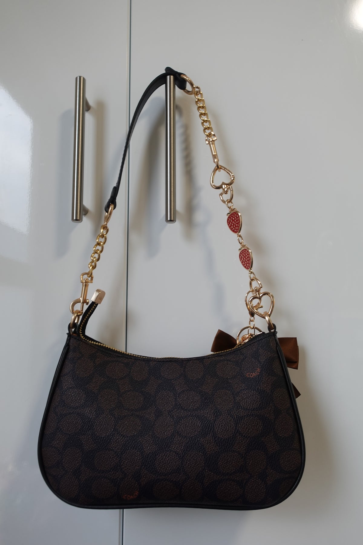Brown Teri with bow + extender