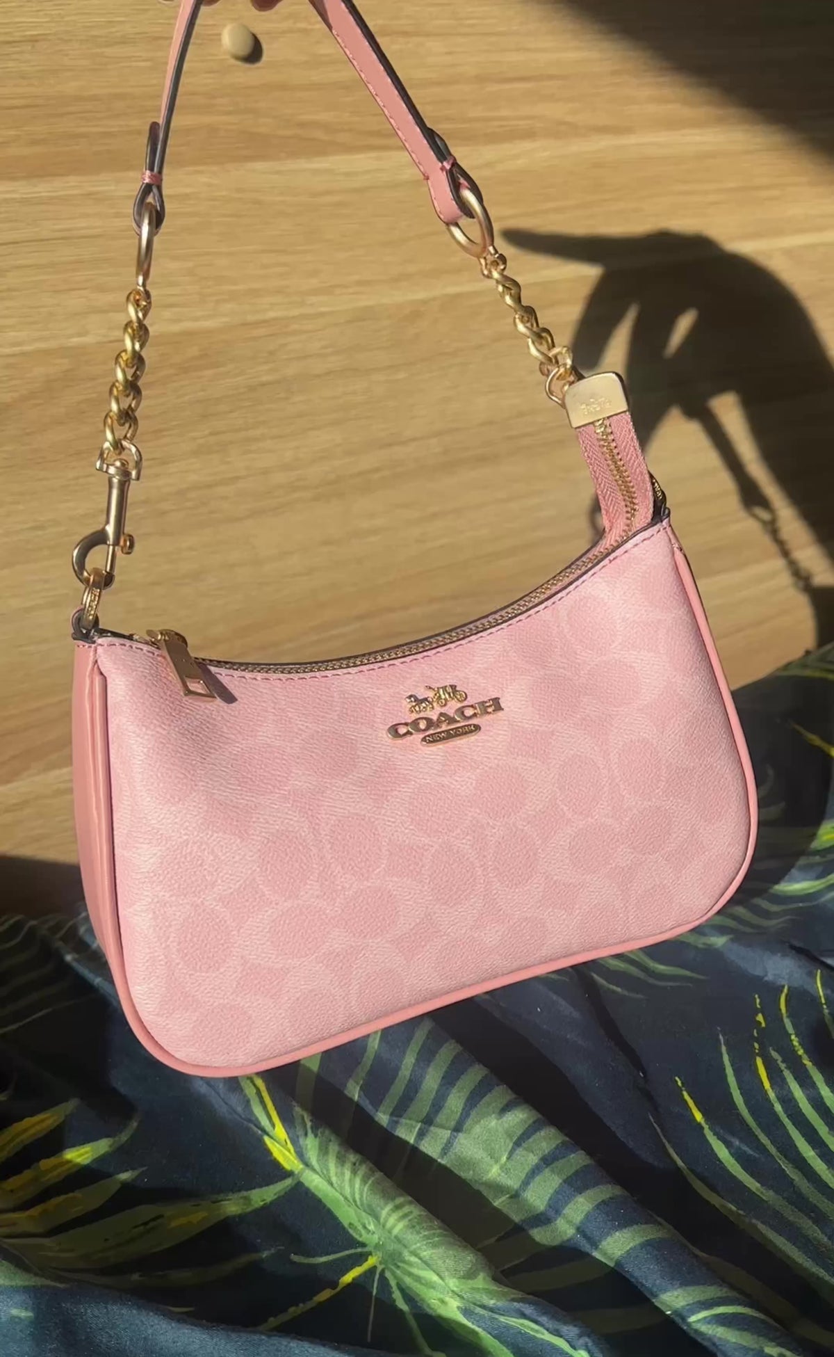 Pink Teri